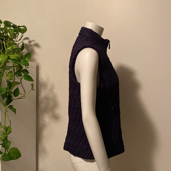 Taylor Brooke  Vest M. Zipper Ftont Exc Shape - Picture 3 of 10